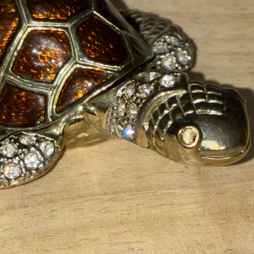 Brass Sea Turtle Trinket Box with Rhinestones Magnet Closure - Picture 11 of 12